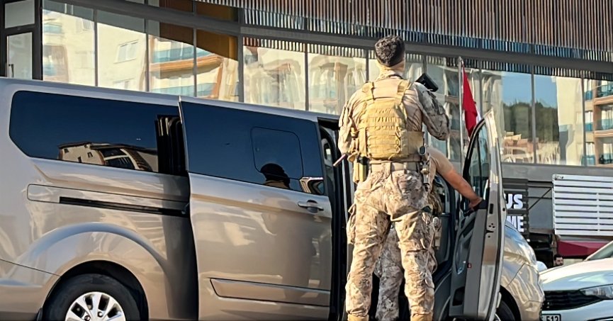 Polisten kaçarken düşerek yakalandı