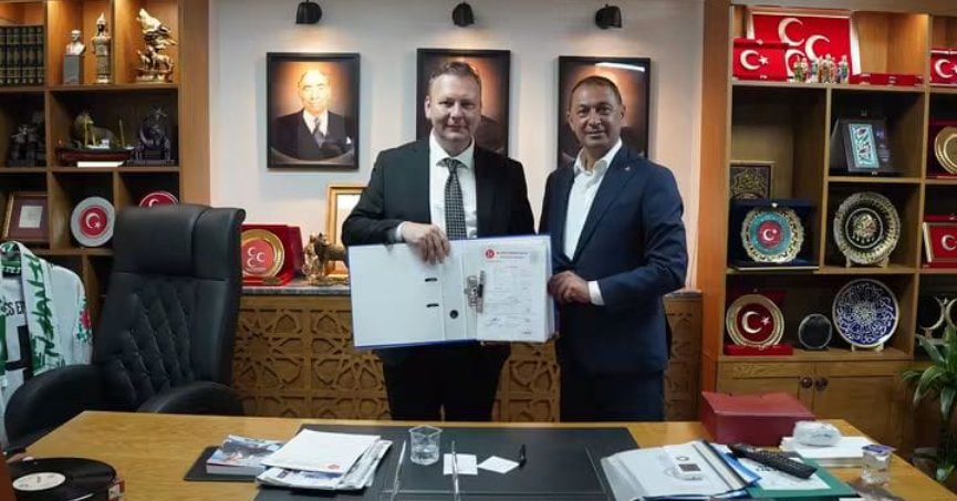 MHP Gölcük’e 301 yeni üye