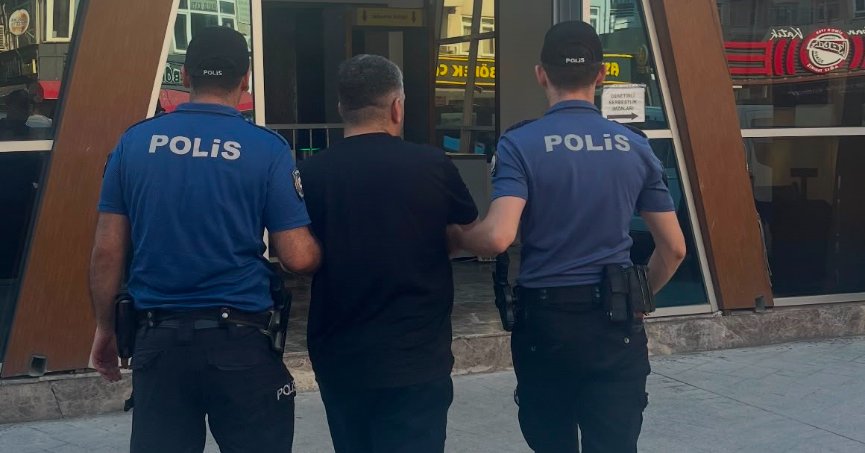 Polisi görünce kaçan iki şahıs yakalandı