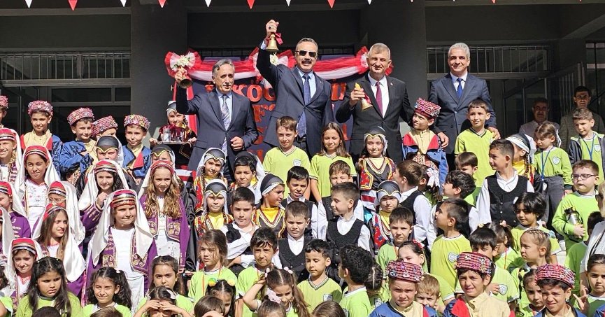 Gölcük’te ilk  ders zili çaldı