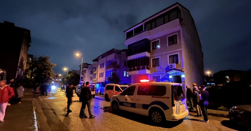 İzmit’te toprak kayması: 2 bina boşaltıldı