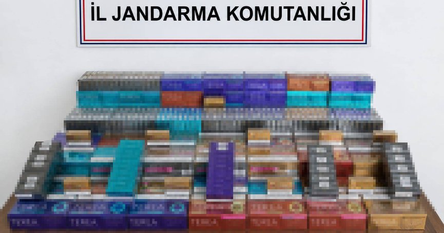Durdurulan araçtan kaçak tütün çıktı