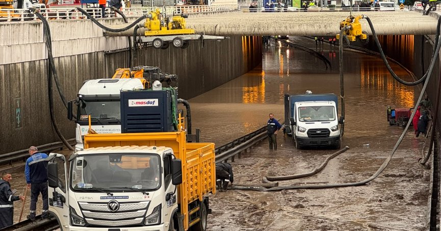 Kocaeli’de bazı yollar ulaşıma kapandı