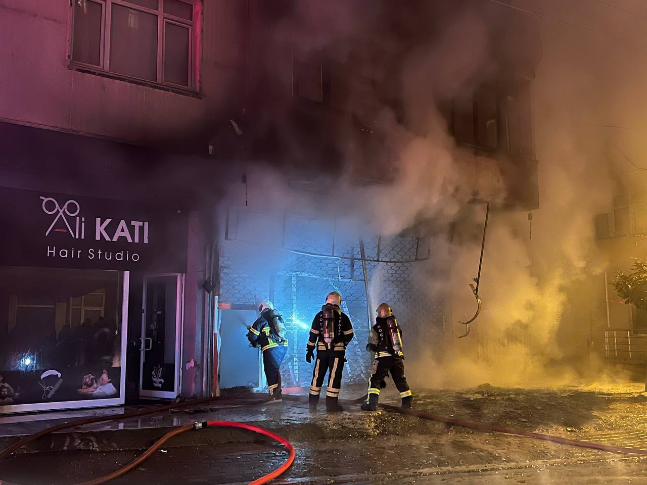 İş yerinde korkutan yangın 