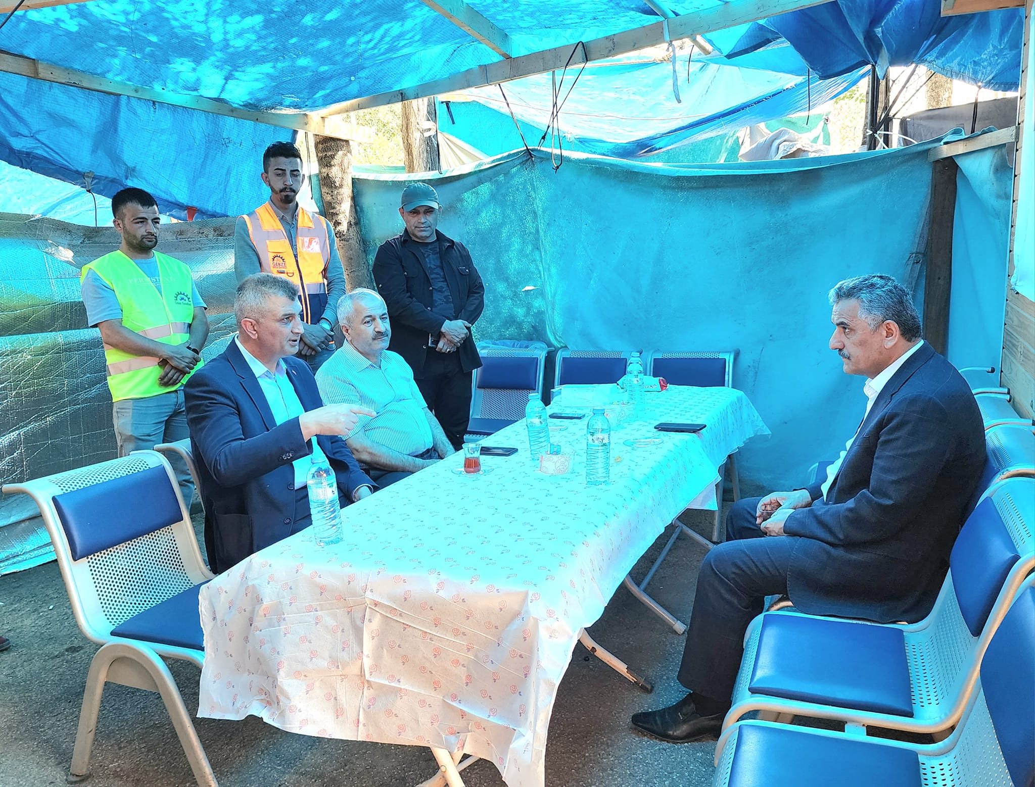 Sezer Defne’de hastane açılışına katıldı