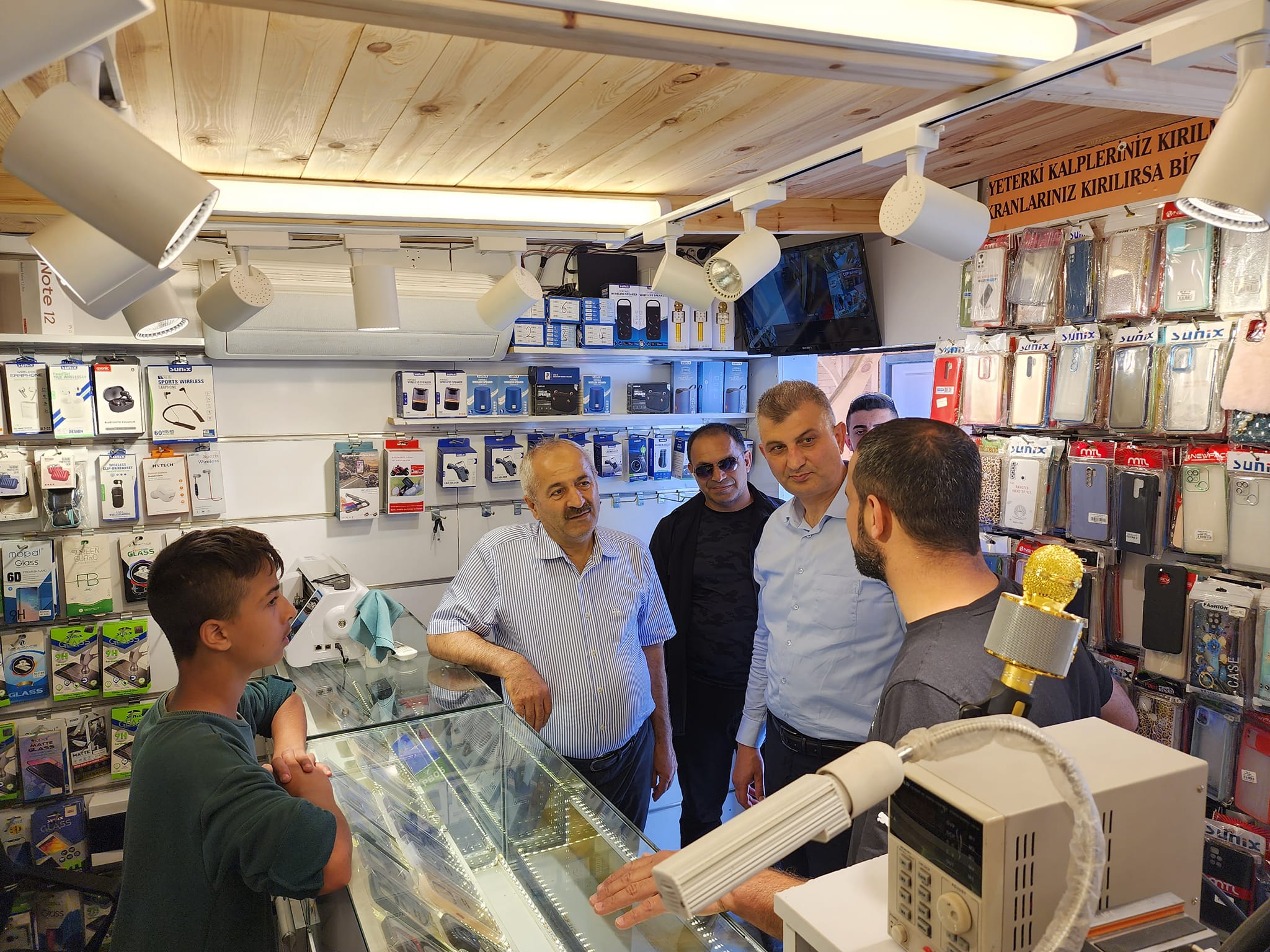 Sezer Defne’de hastane açılışına katıldı